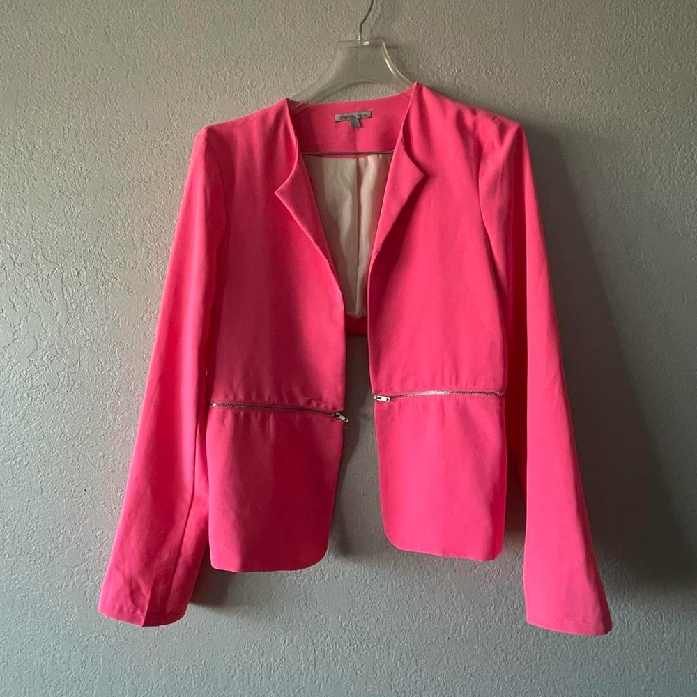 Charlotte Russe, Women’s Hot Pink Open Back Zipper Removal Length Blazer, Size L